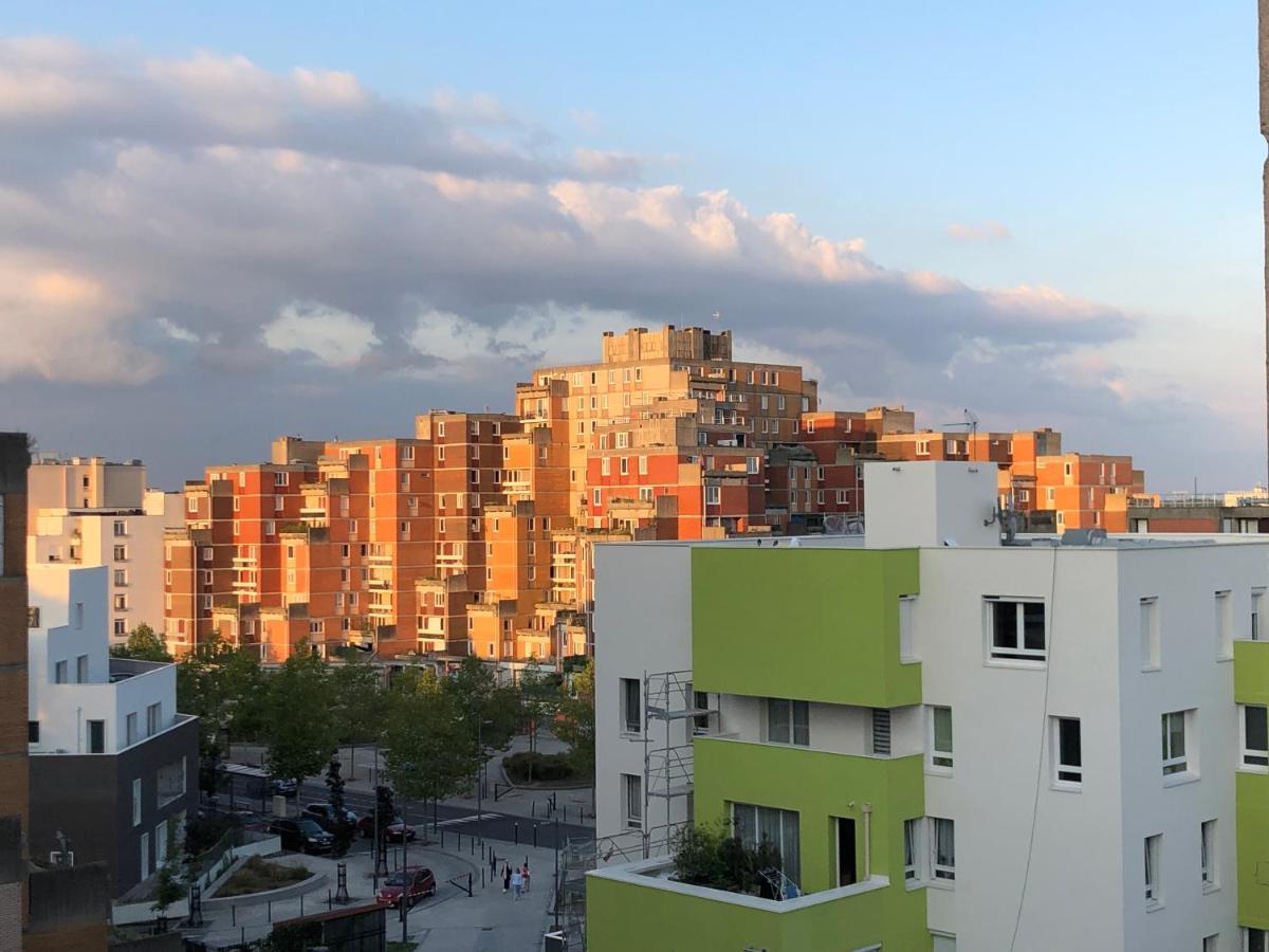 Evry Time Bed & Breakfast Courcouronnes Dış mekan fotoğraf
